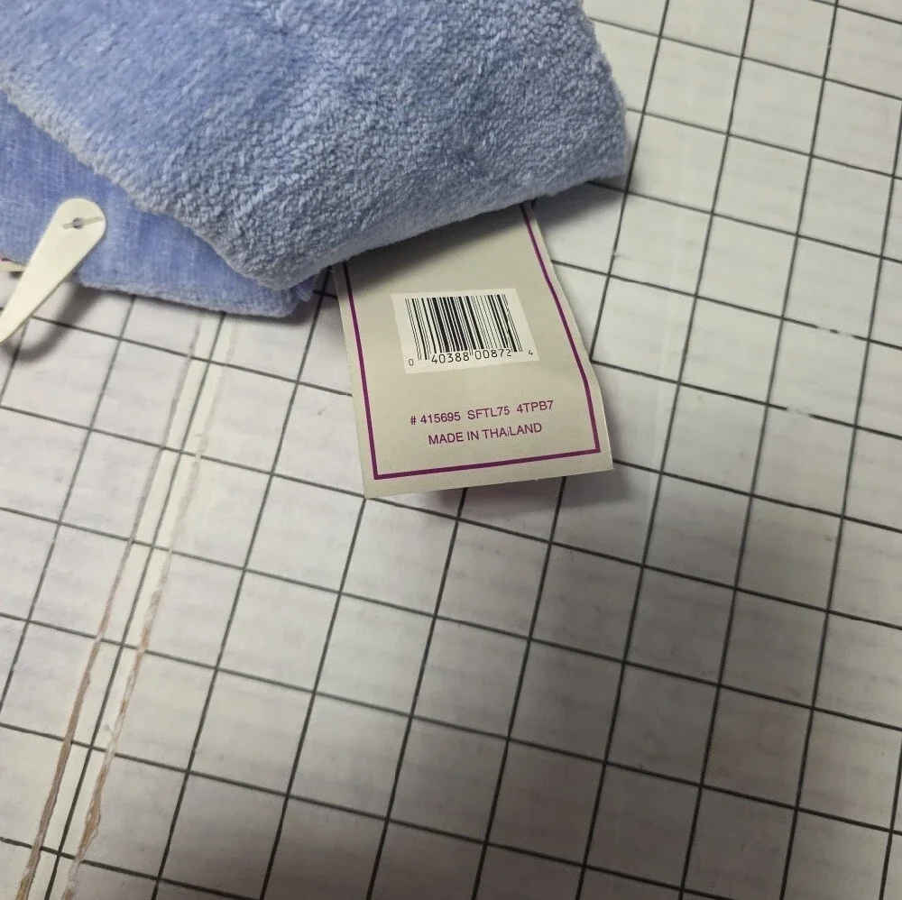 Soft Lilac Fingertip Towels by - Set of 2, NWT